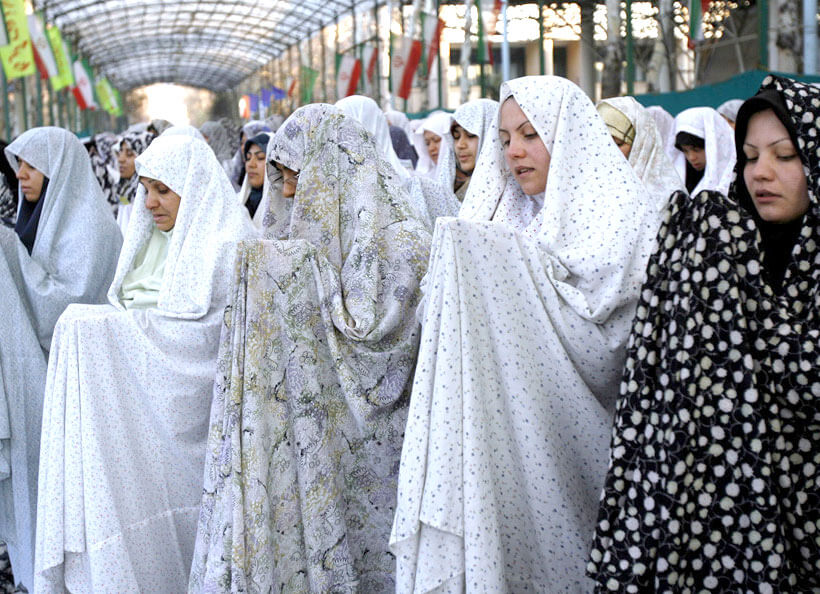 foto chador donne musulmane, perché le donne musulmane indossano il hijab, perché le donne musulmane portano il velo, perché le donne musulmane portano il hijab, cos'è il hijab, cos'è il velo islamico